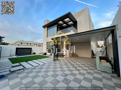 للبيع فيلا فاخره بمساحه بناء كبيره مقابل المسجد وقريبه من المدراس والخدمات جاهزه للسكن فوورا
