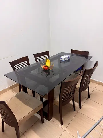 6 seater dining table