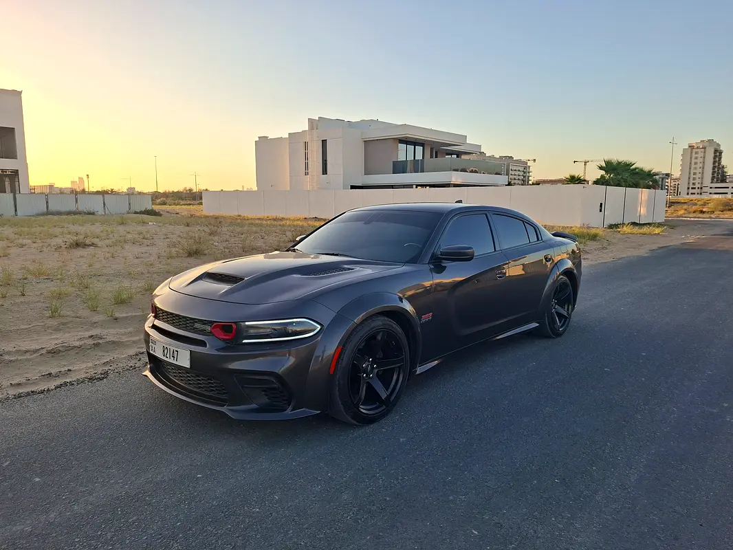 Dodge Charger 2022 — photo 1 of 8