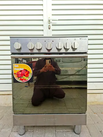 Perfect working,  Electric Cooker, Italian brand Bompani with 4 hobs