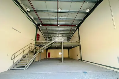 25 Kw Electricity/4000 sqft Warehouse for rent in emirates industrial city/Jalil, Sharjah