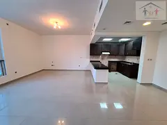 Hot Deal / Very Spacious / Vacant / Facilities