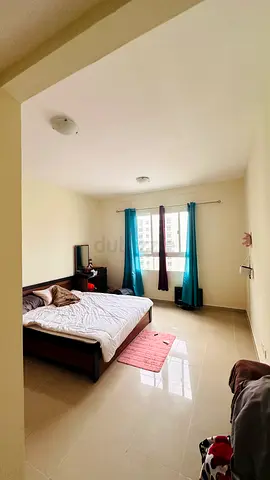 Master bedroom room with attached bathroom for bachelors only  from June 1st .
