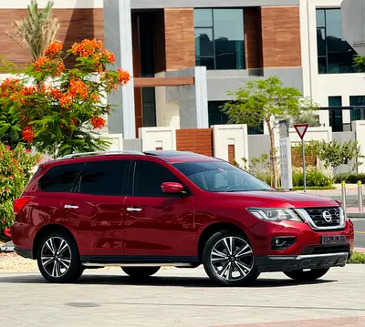 2018 NISSAN PATHFINDER SV GCC SPECS IN EXCELLENT CONDITION