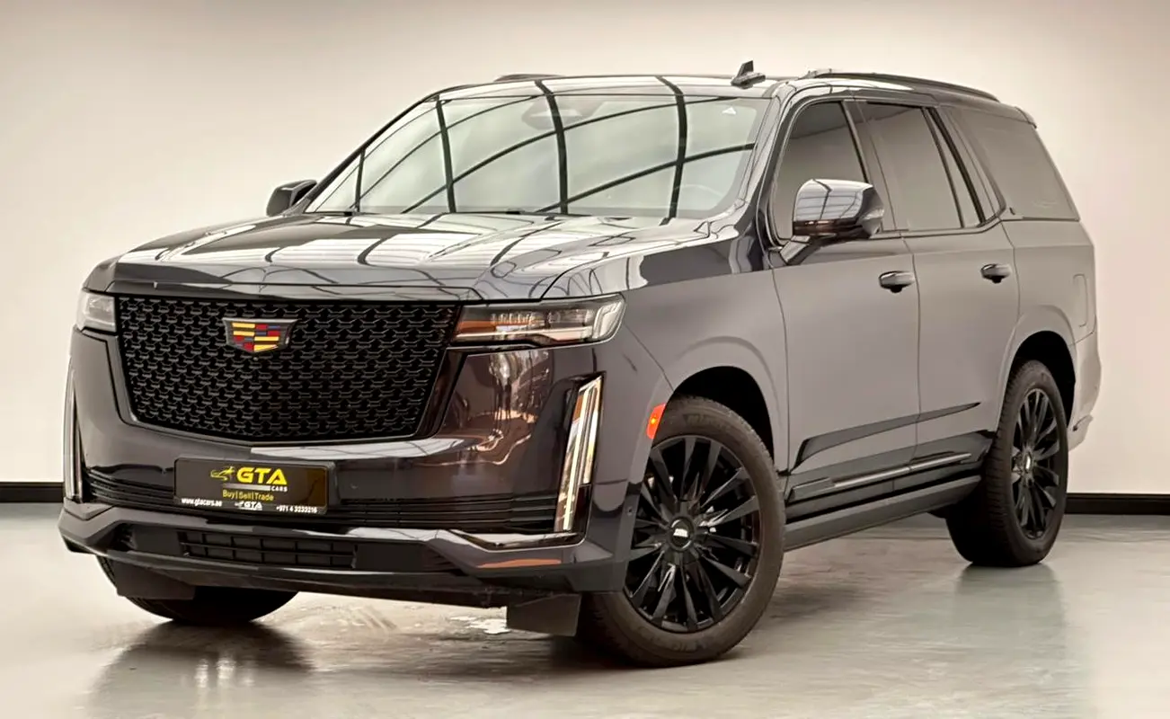 Cadillac Escalade 2023 — photo 1 of 18