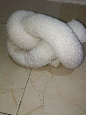 White Knot Cushion / Decorative Pillow - Good Condition