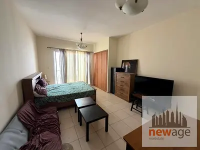 Spacious Studio with Balcony