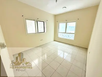 MARVELOUS OFFER !! 1BHK WITH CLOSE HALL FAMILY BUILDING IDEAL LOCATION !! JUST 27,999