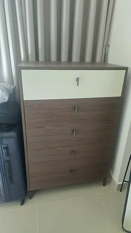 Bedroom chest drawer