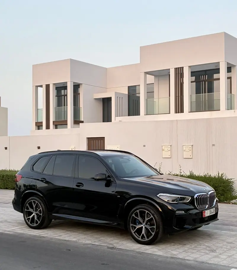 BMW X5 2019 — photo 1 of 17