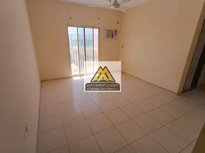 Two bedrooms and a living room / Large area / Excellent price / Convenient location /