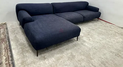 Excellent condition the loom collection lshape sofa