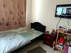 BED SPACE FOR VEGETARIAN MALE EXECUTIVE WITH ATTACH BATHROOM, AL HAMRIYA BUR DUBAI, NR METRO