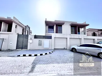 Brandnew Luxury Corner 5BR Huge Size Villa Modern Design Ready to Move