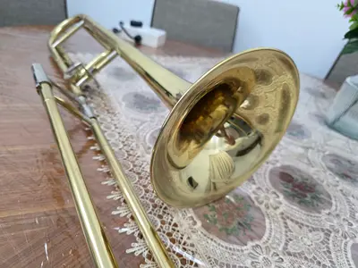 TROMBON FOR SALE