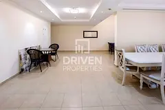 Exceptional Unit | 3 Parking | Partly Furnished