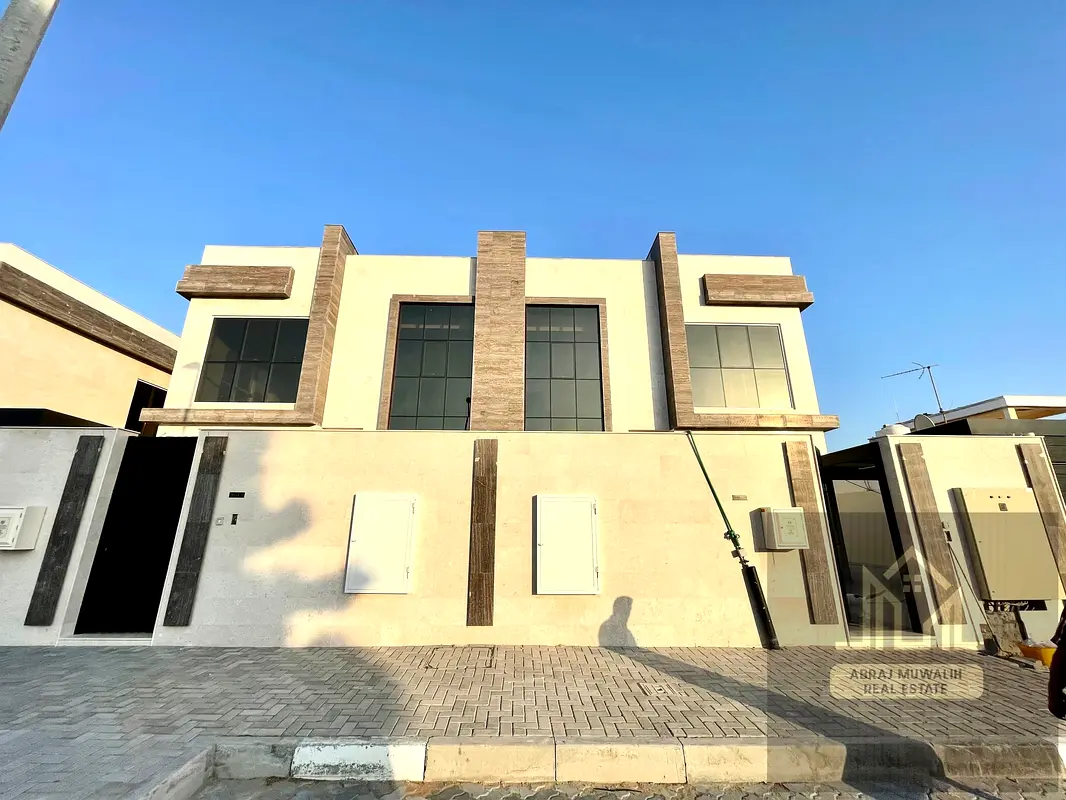 Brandnew Huge Size Modern Design 5BR Villa All Master