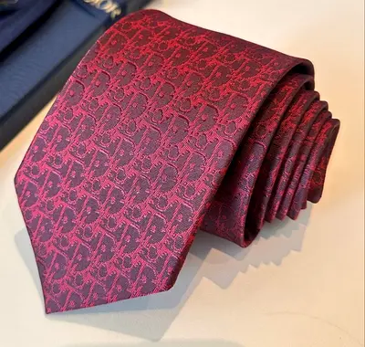 Tie