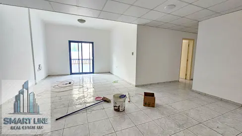 NEAR KING FAISAL STREET : Huge Luxury 3 Bhk with Big Balcony and Dyning Space Fully Sun Lighted