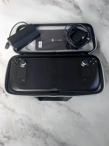 PRISTINE CONDITION UK Edition Steam Deck LCD 512GB + DOCK