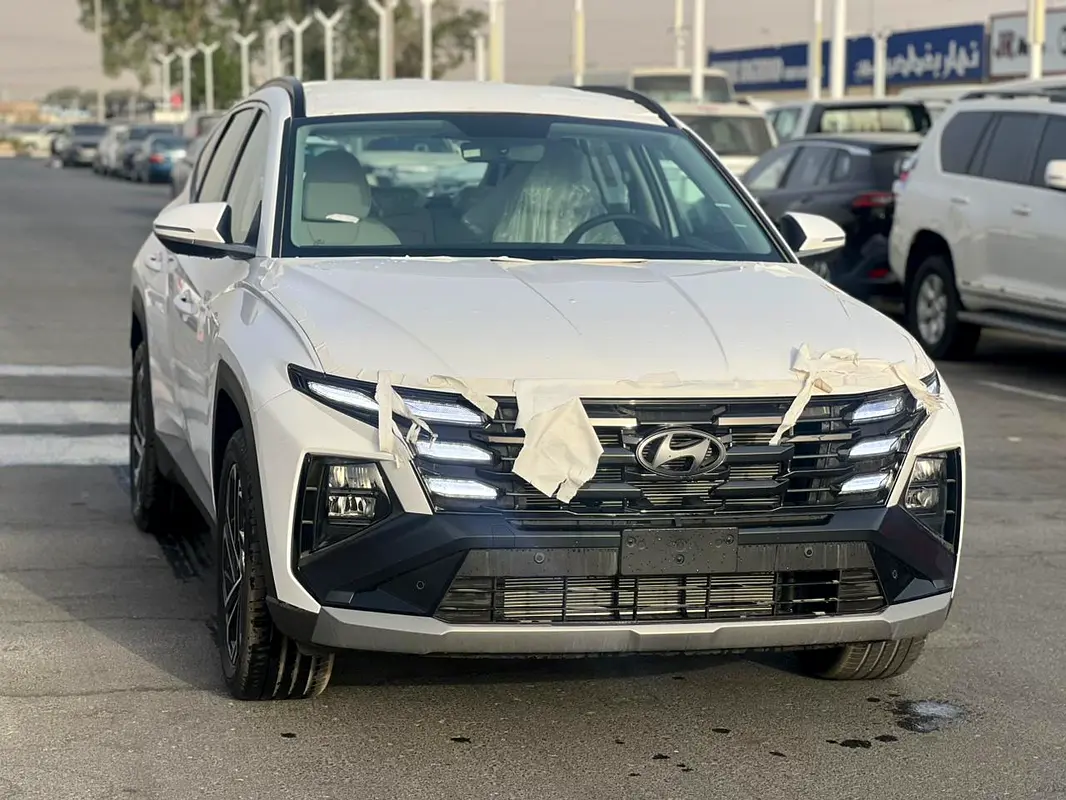 Hyundai Tucson 2026 — photo 1 of 16