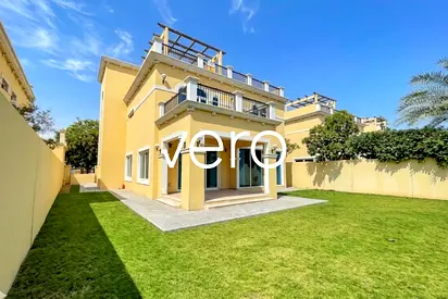 Vacant Villa | Nova | Away from Highway
