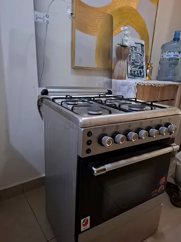 Oven for sale 200 aed