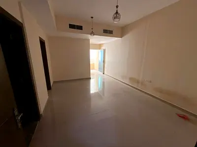 غرفه وصاله للايجار السنوي  بالجرف 3 عجمان خلف السوق الصيني ومركز القبائل