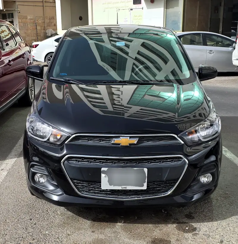 Chevrolet Spark 2017 — photo 1 of 3