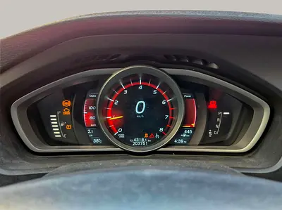 2016 Volvo V-CLASS 照片 15