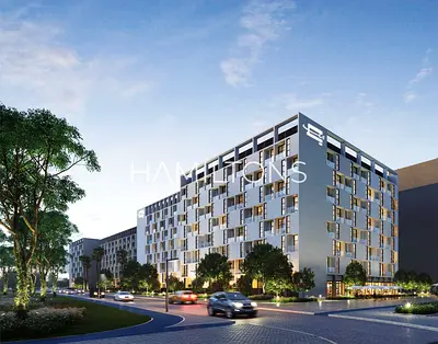 Architecturally Distinctive Residence | Vibrant Urban Destination