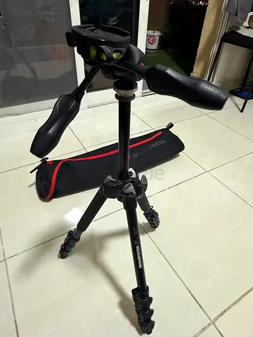 Manfrotto Heavy duty Tripod - Italy