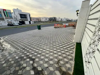 فيلا كورنر 5 غرف ماستر مع روف معزول وباركن مغطى في الياسمين عجمان 120K