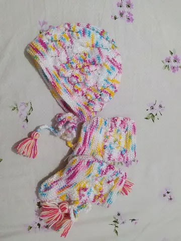Hand-knitted baby hat and booties set - pastel multicolor, newborn