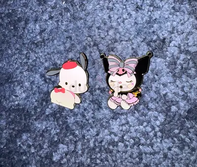 pochacco  kuromi pins