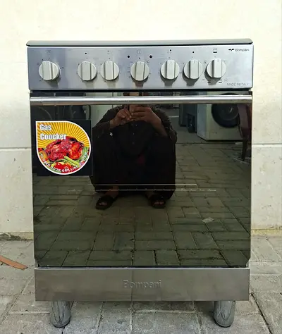 Perfect working, Electric Cooker,  4 Hobs, Italian brand Bompani