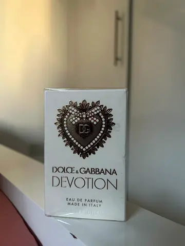 Luxury perfume brand new