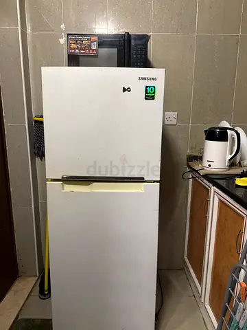Samsung Top Freezer Refrigerator - White, Good Working Condition