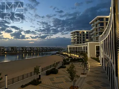 Elegant 1 Bedroom Apartment | Spacious Living | Perfect Family Home/ Sea View