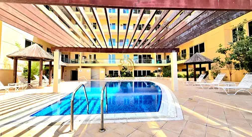Chiller free! • Closest to Metro • Big Size 2bhk + Store room for rent •Book Now!