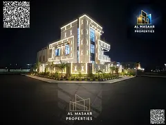 Corner villa, two floors and a rooftop with a private pool, close to the mosque. Price includes elec