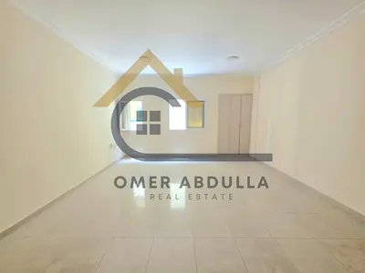 Spacious Studio for family on road building