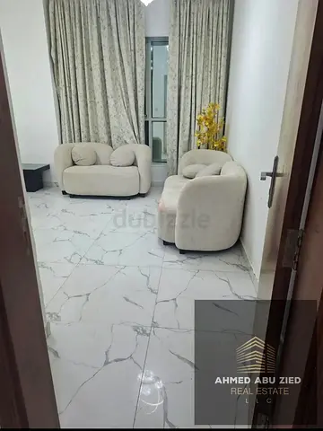 Distinctive 1BHK fully furnished for annual rent | Master bedrooms | Prime location close to all se