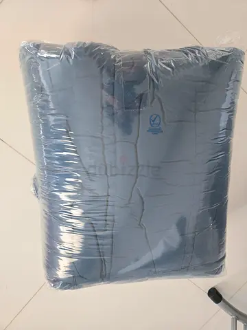 Lightweight Queen Comforter / Duvet - used