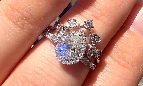 2 Rings 18K Gold and Lad Diamonds