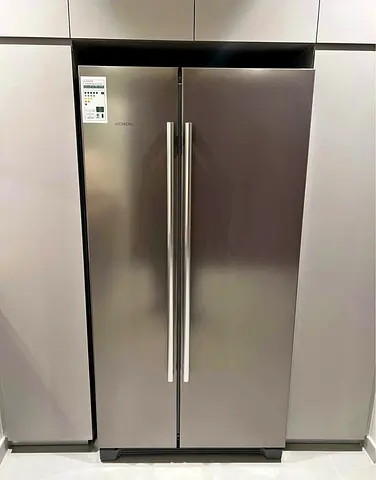 Siemens Freestanding American Side by Side Refrigerator