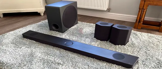 LG sound bar S95QR