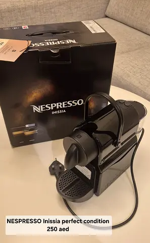 Nespresso Inissia coffee machine - perfect condition