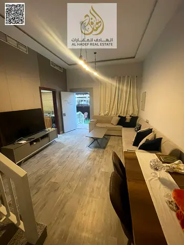 فيلا تاون هاوس للإيجار السنوي | مفروشة بالكامل | 3 طوابق | 3 غرف ماستر | أب تاون الزاهية | 60,000 درهم