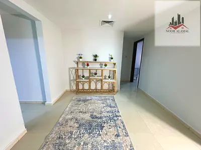 الشارقه المجاز٣ شقه مفروشه فرش فندقي تاني ساكن غرفتين وصاله ومطبخ وحمامين وبلكونه السعر 4699 شامل الانترنت